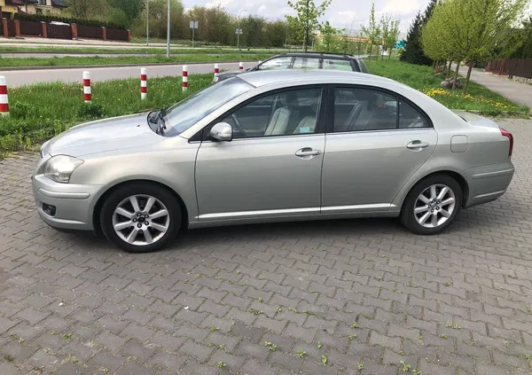 toyota Toyota Avensis cena 18000 przebieg: 255981, rok produkcji 2007 z Radom